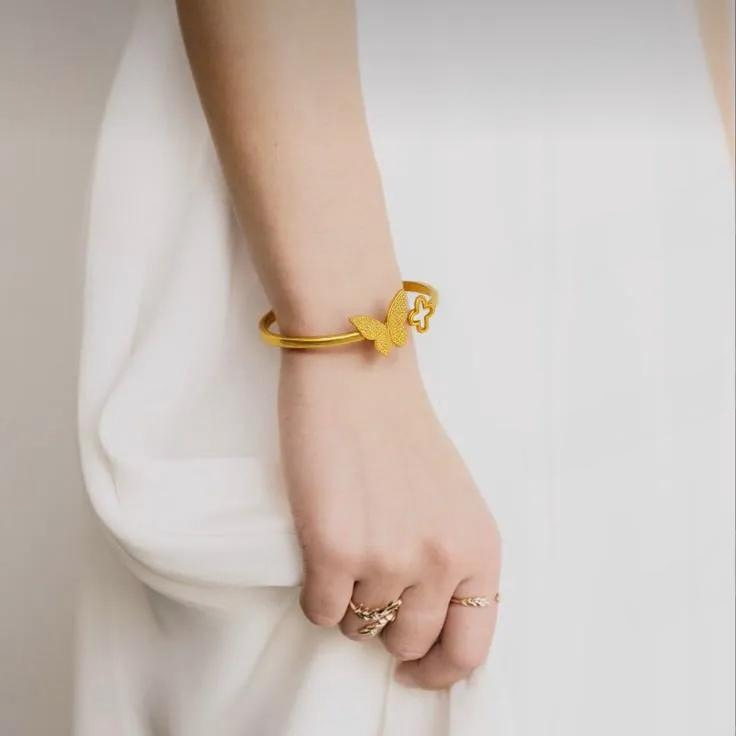 Golden Flutter Bracelet