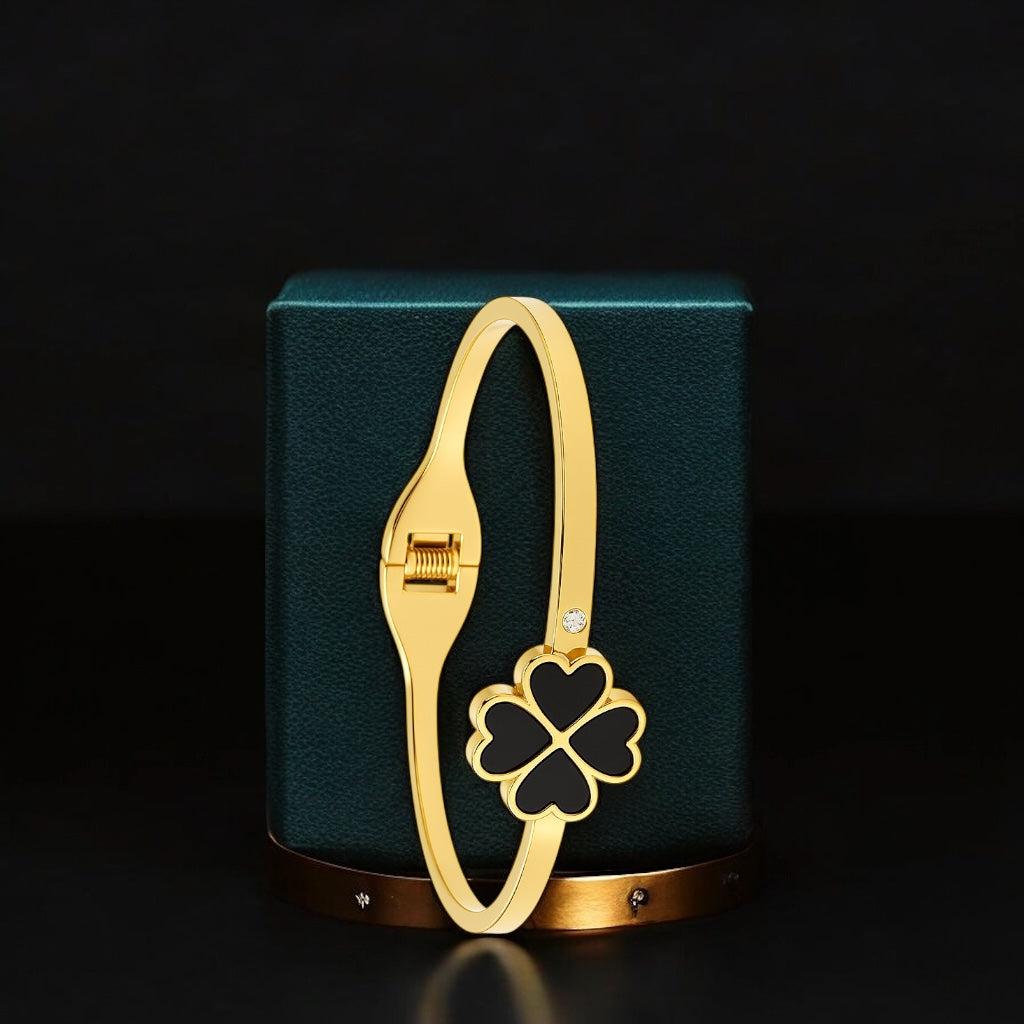 Midnight Luxe Clover Bracelet