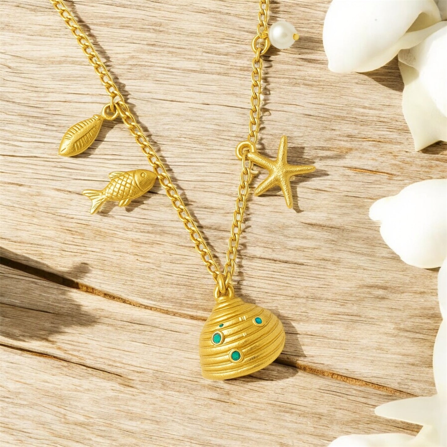 Ocean Charm Pearl Necklace